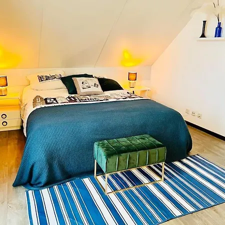 Casa de Férias Holland House Big Garden Pool Fireplace Nijmegen For 6 People Ewijk