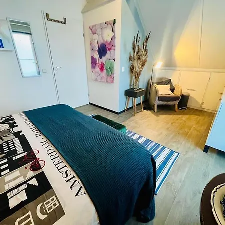 Holland House Big Garden Pool Fireplace Nijmegen For 6 People Casa de Férias Ewijk